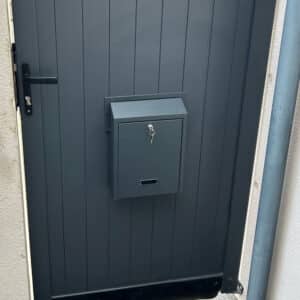 Letterbox For Gates & Fences Outdoor Rear Access Gatehouse W3 Grey Letterbox For Gates & Fences Outdoor Rear Access Gatehouse W3 Grey Rear