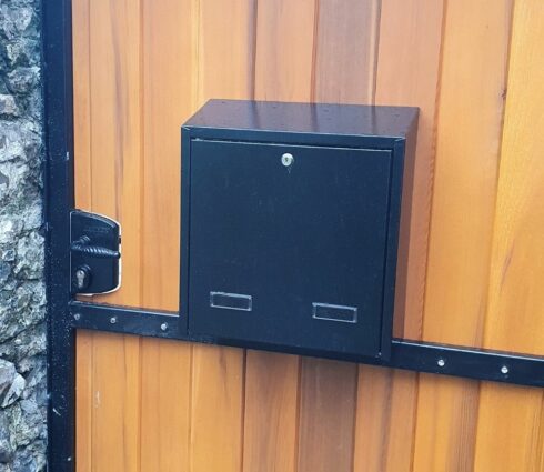 Rear Access Letterbox for Gates and Fences W3-6 Black