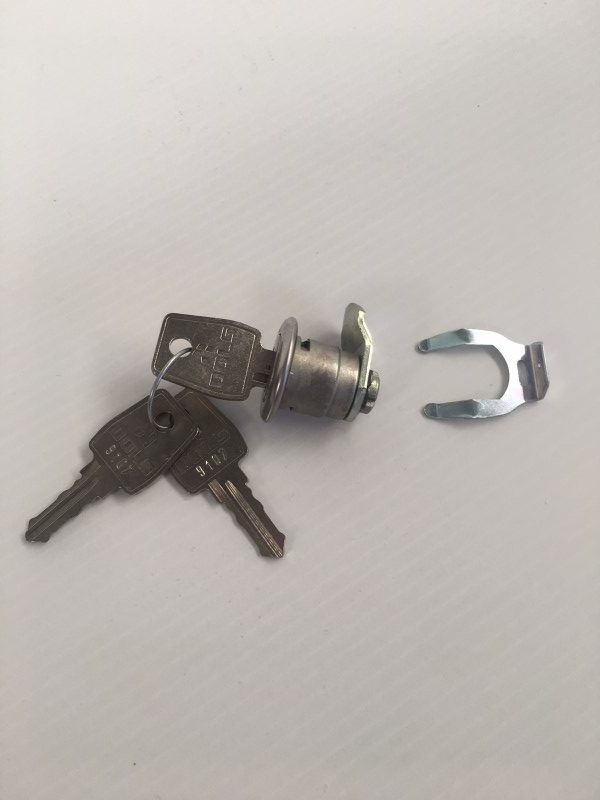 replacement lock with three keys for city hall range