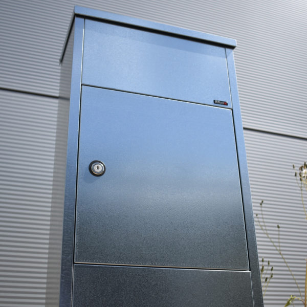 Allux 600 Gavanised Steel Parcel Drop Box Outdoor4