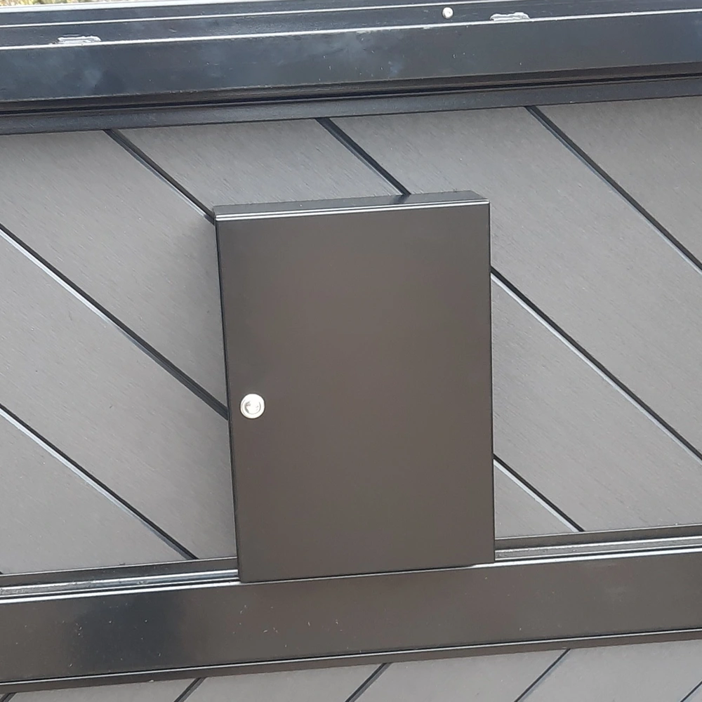 Gate Post Box Rear Retrieval LCD 050