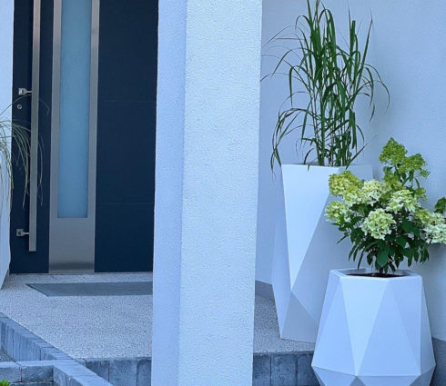 Monumo Siena White Outdoor Indoor Planter Lifestyle 6