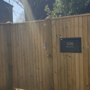 Through The Wall Large Parcel Box Sigma Paco Black Lifestyle Photo 1 Through The Wall Large Parcel Box Sigma Paco Black Lifestyle Photo 1